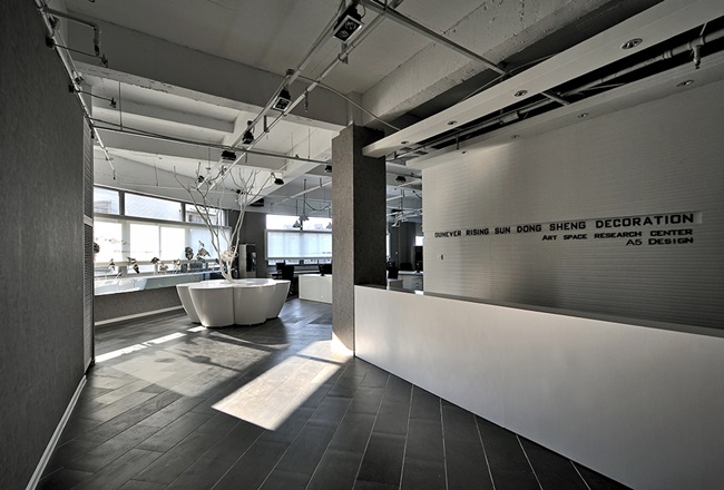 辦公室裝修硬裝基礎設施完成后，怎么搭配軟裝呢？